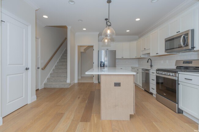 Building Photo - 3390 White Oak Trl