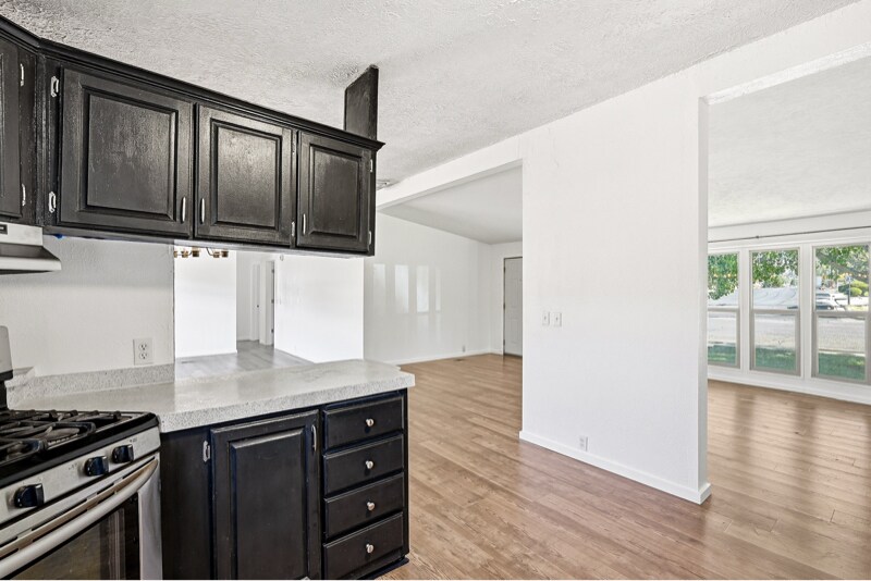 Building Photo - 802 S Interstate Dr
