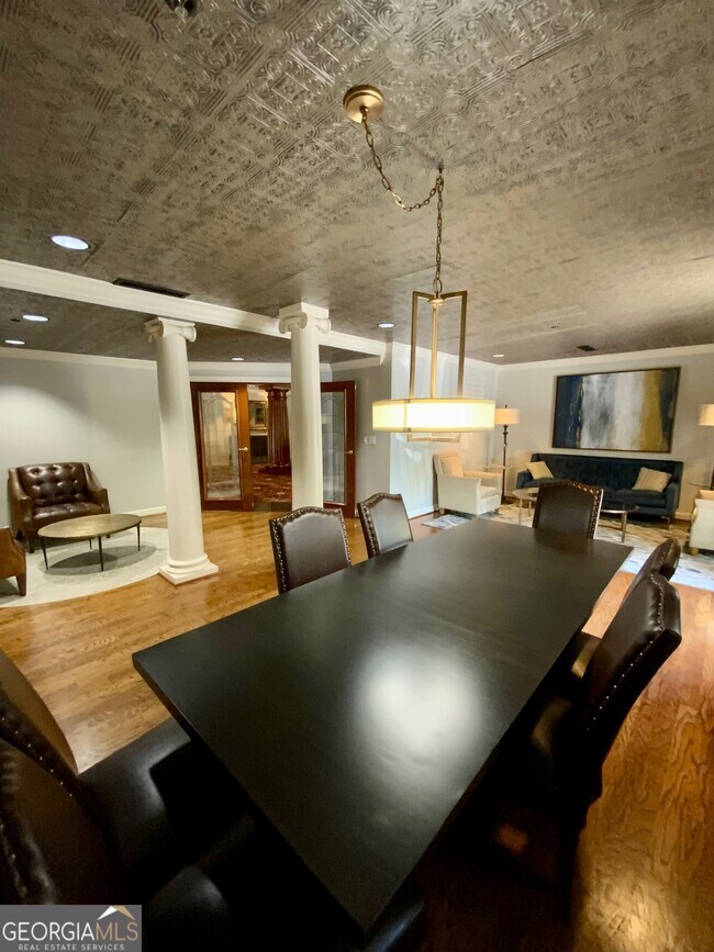 Building Photo - 1735 Peachtree St NE
