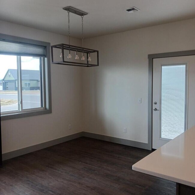 Building Photo - 3939 Millie Ct