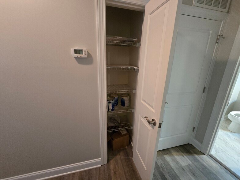 Building Photo - 20 Foxden Dr