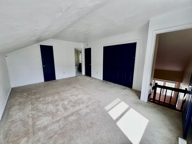 Building Photo - Beautiful 4 bedroom home in Salem