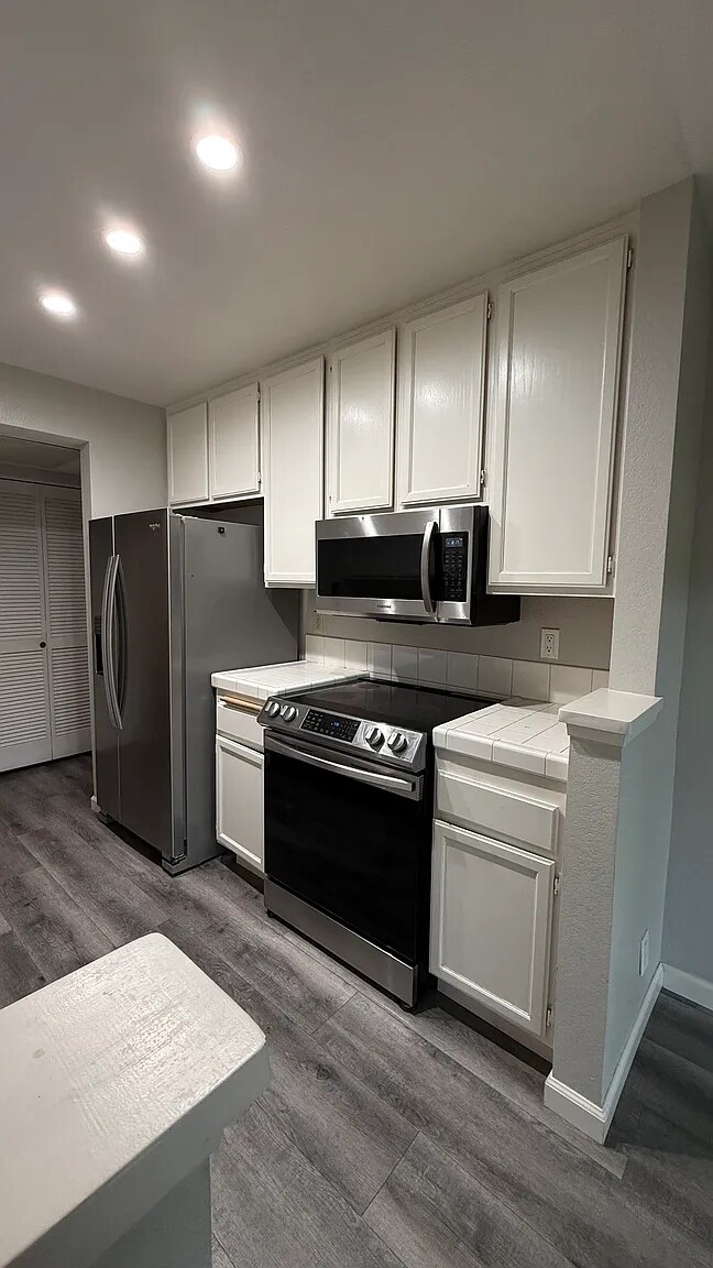 Building Photo - 11582 Fury Ln