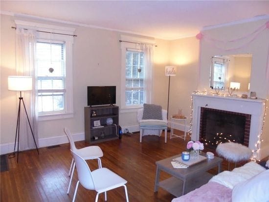 Building Photo - 191 Pulteney St