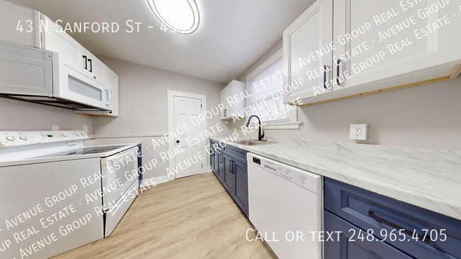 Building Photo - 43 N Sanford St