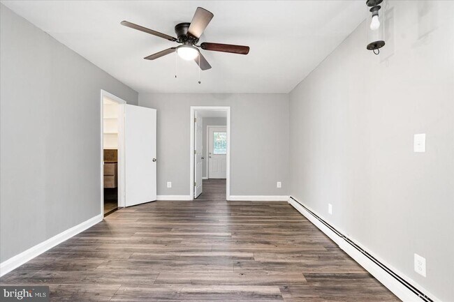 Building Photo - 303 Miles Rd