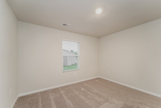 Building Photo - 8050 Moose Crk Dr