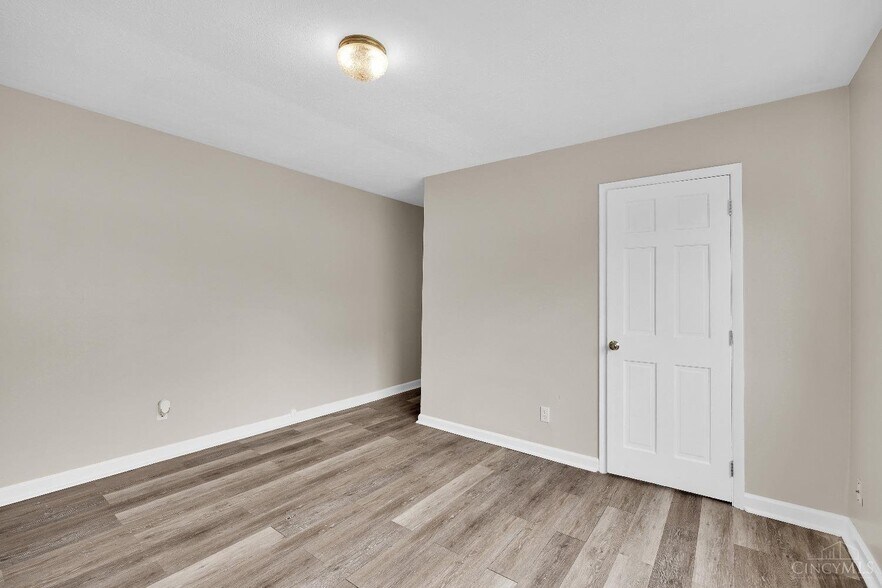 Building Photo - 6110 Stover Ave