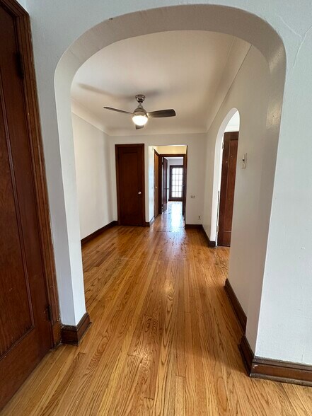 Building Photo - 8828 Riverview Blvd