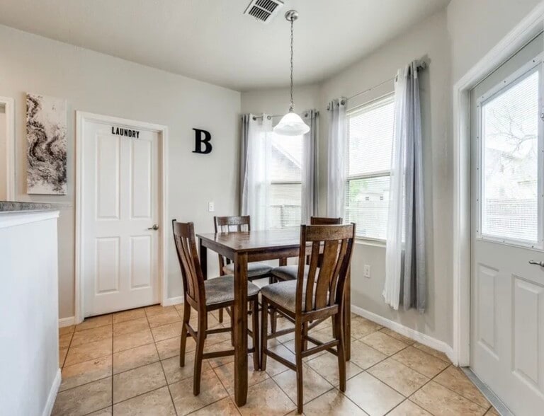 Building Photo - 6035 Enchantment