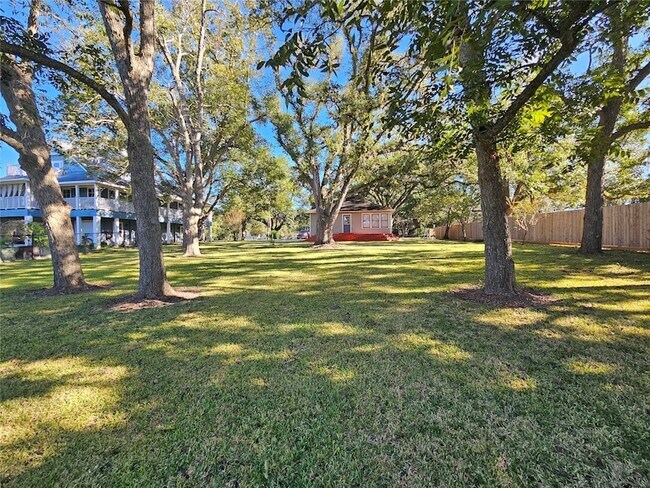 Building Photo - 603 Landrum