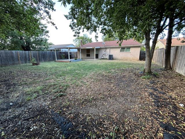 Building Photo - 10105 Peppertree Ln