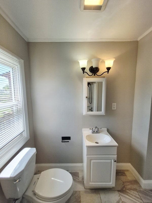 Building Photo - 2917 Creighton Rd