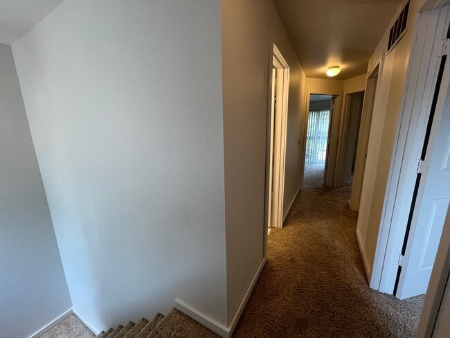 Building Photo - 362 E Elwood Ln