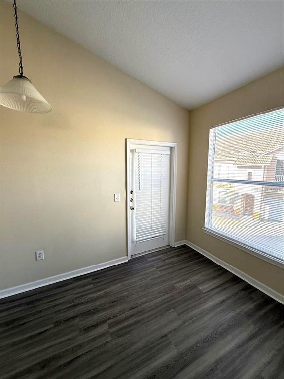Building Photo - 10446 Villa View Cir