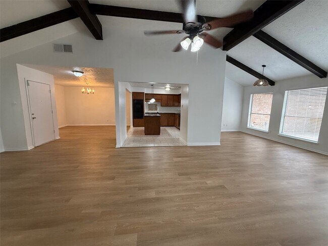 Building Photo - 3206 Cascade Creek Dr