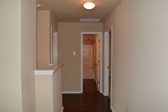 Building Photo - 11717 Alexs Ln