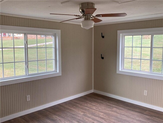 Building Photo - 342 Grindle Brothers Rd