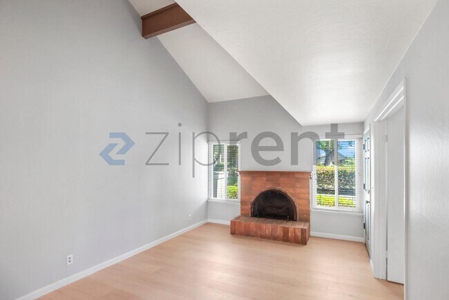 Building Photo - 1030 Gull Ave