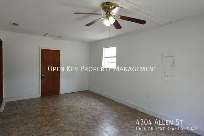 Building Photo - 4304 Allen St