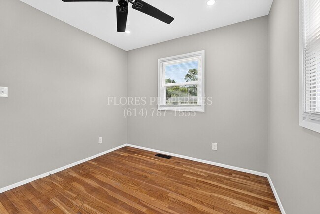 Building Photo - 1136 Pauline Ave