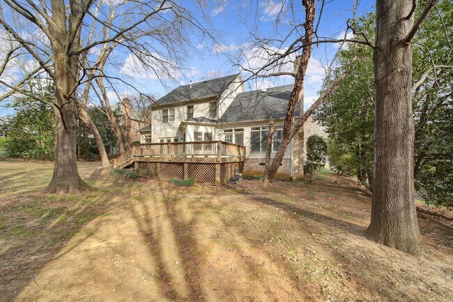 Building Photo - Spacious Four Bedroom Home!