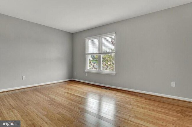 Building Photo - 94 Blueridge Ct