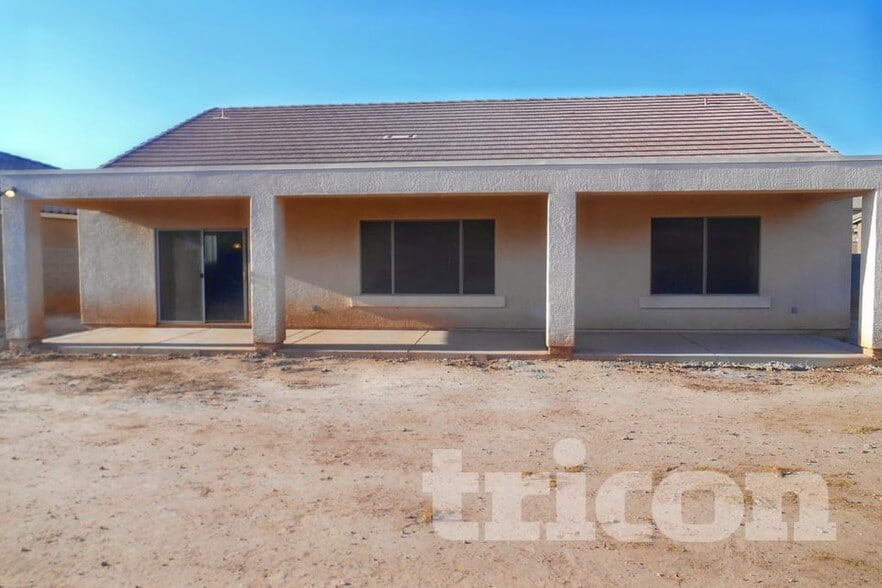 Building Photo - 7050 W Sophie Ln