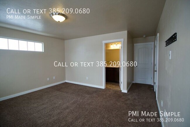 Building Photo - 14779 Stonehenge Pl