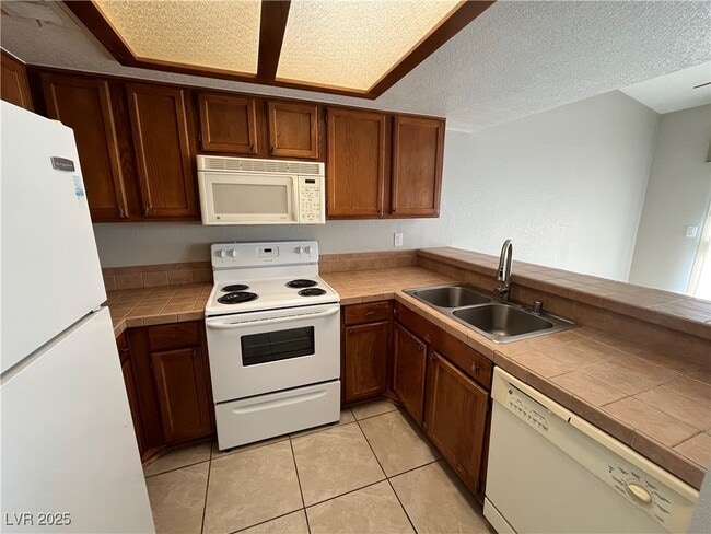 Building Photo - 6250 W Flamingo Rd