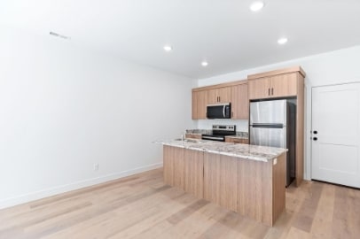 Building Photo - 35 N Gateway Dr