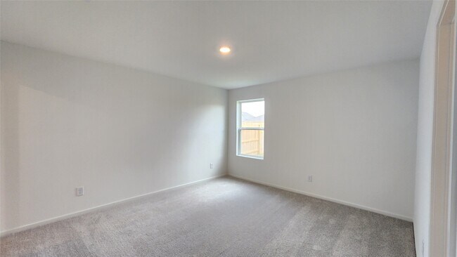 Building Photo - 16202 Rustic Pr Dr