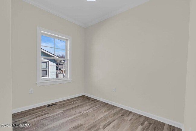 Building Photo - 1708 B St