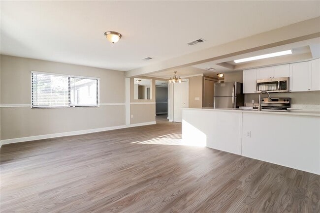 Building Photo - 6402 Bandura Ave