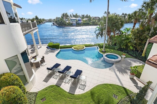 Building Photo - 408 Fisher Ln