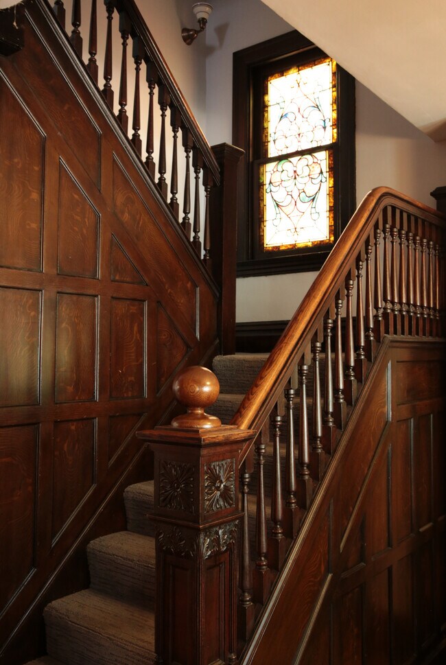 stairwell - 403 West St