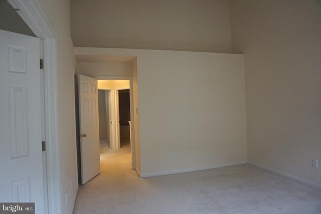 Building Photo - 9724 Athletic Way