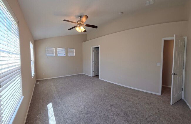 Building Photo - 3408 Kingfisher Nest Grove