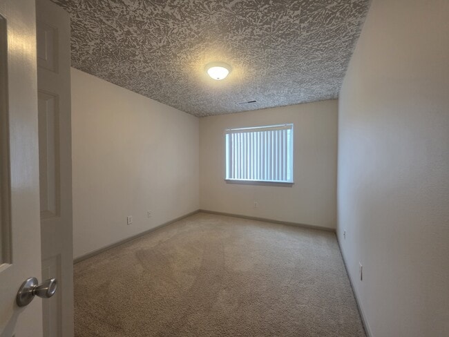 Building Photo - 4373 Hearth St NE