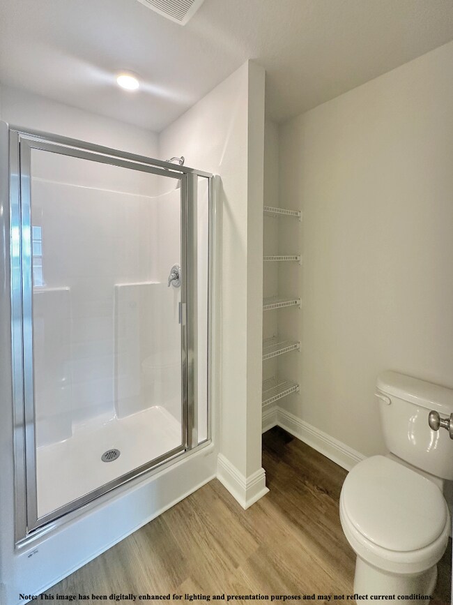 Building Photo - "Charming 3-Bed Townhouse Retreat with 2.5 Baths in Pensacola – Spacious 1537 Sq Ft!"