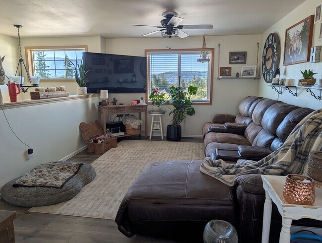 Building Photo - 1416 Vecchio Ct