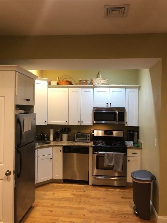 Building Photo - 178 I St