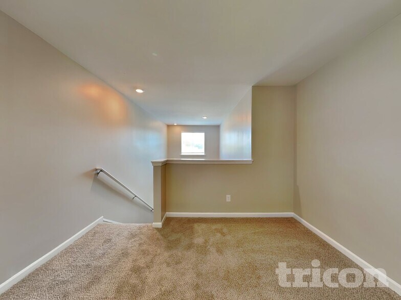 Building Photo - 1659 Hay Patch Ln