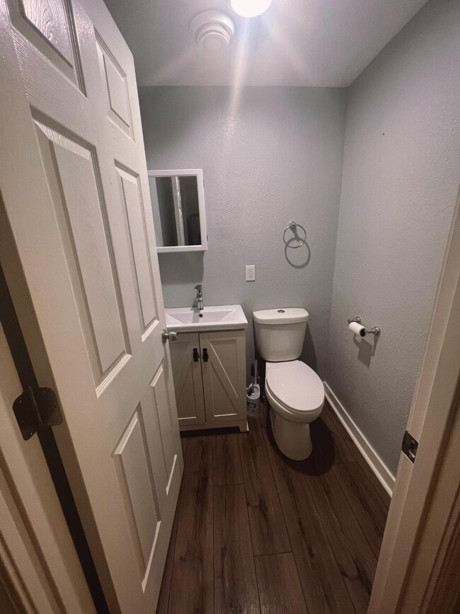 Building Photo - 117 N 60th St