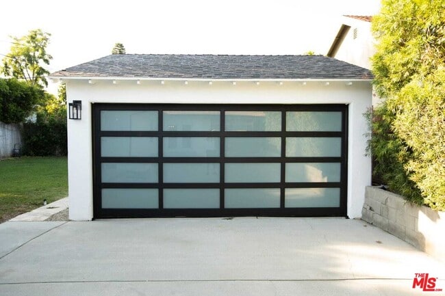 Building Photo - 12211 Tiara St