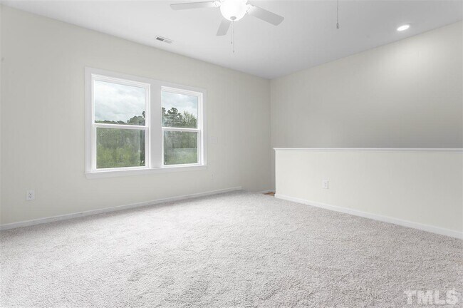Building Photo - 2034 Chipley Dr