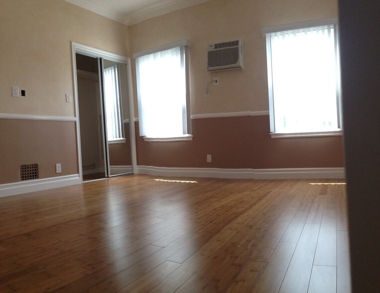 Bedroom 2 - 532 N Orange Dr
