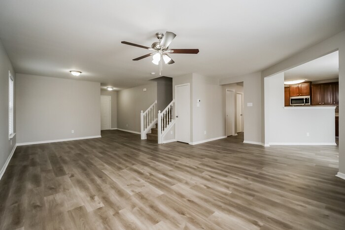 Building Photo - 9568 W Quarter Moon Dr