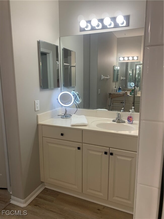 Building Photo - 10600 Tirano Ct