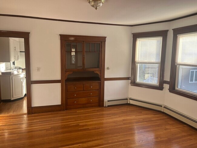 Building Photo - 98 Dexter Ave